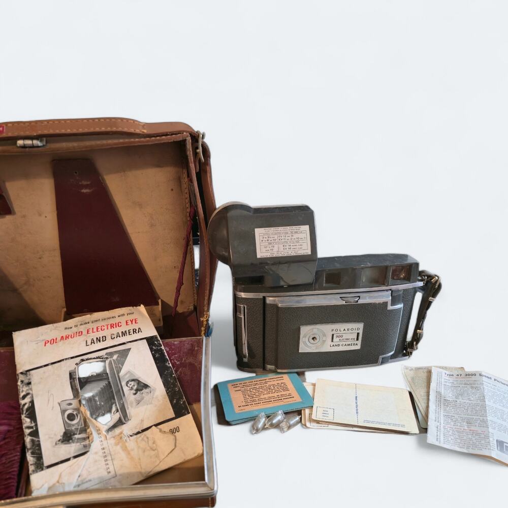 Vintage Polaroid 900 Electric Eye Land Camera With Case & Paperwork